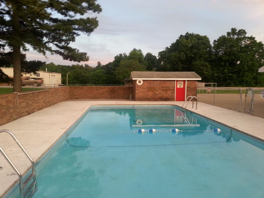 Holiday Pines Motel Jay Екстериор снимка
